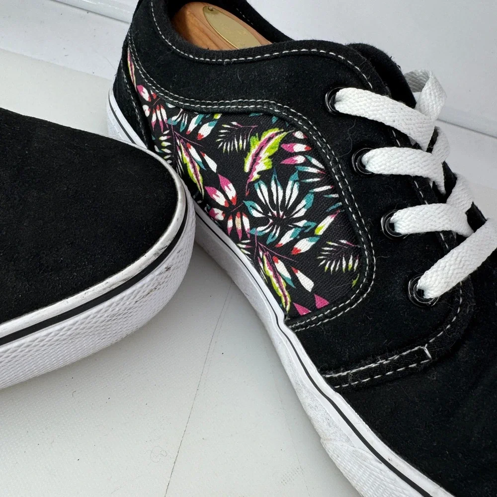 Maui and Sons Wave Sneakers Men 10 Tropical Floral Canvas Skate MSF18MVL001EA